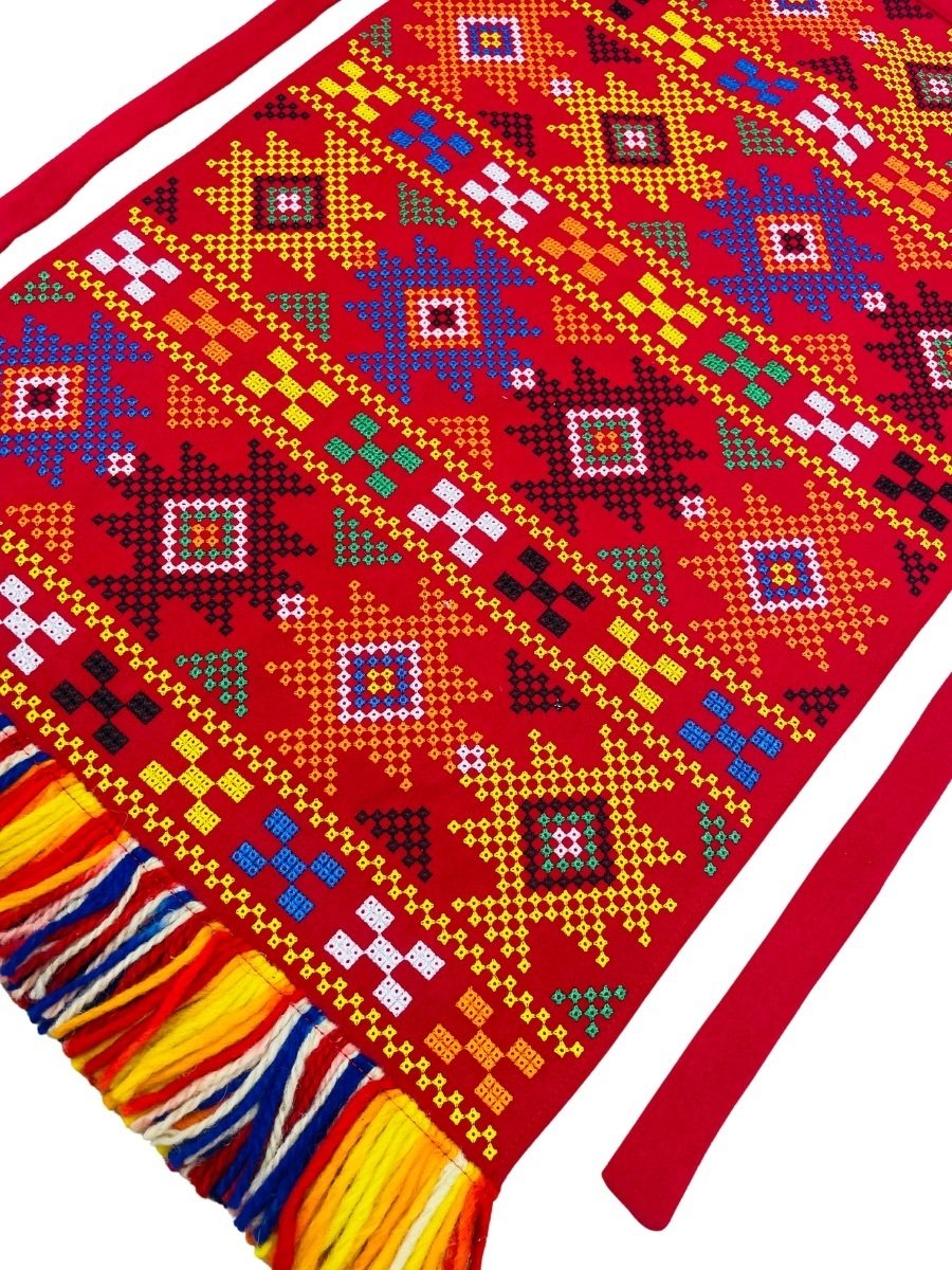 ДАМСКА ПИРИНСКА ПРЕСТИЛКА – Модел 34 - с автентични шевици от Магазин за народни носии