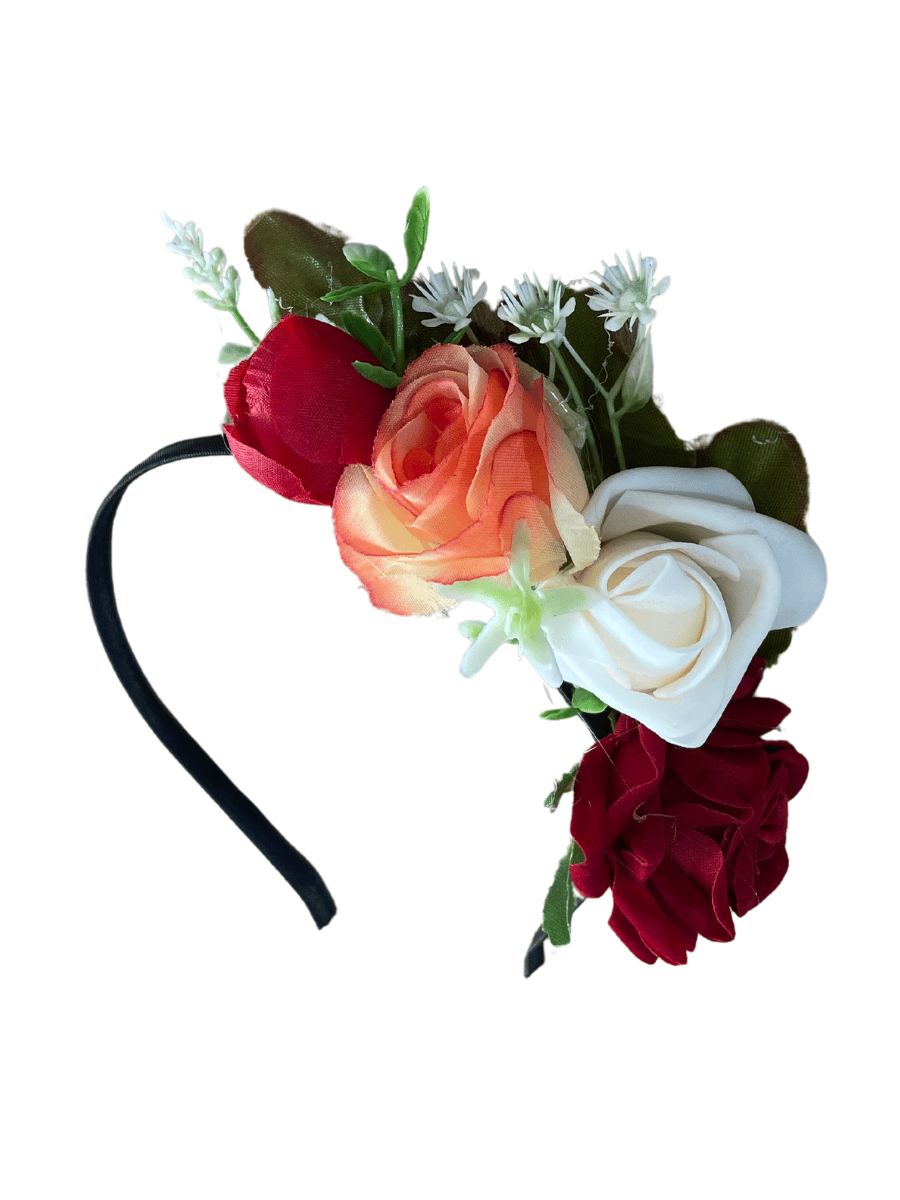 Малка диадема с цветя - с автентични шевици от магазин за народни носии