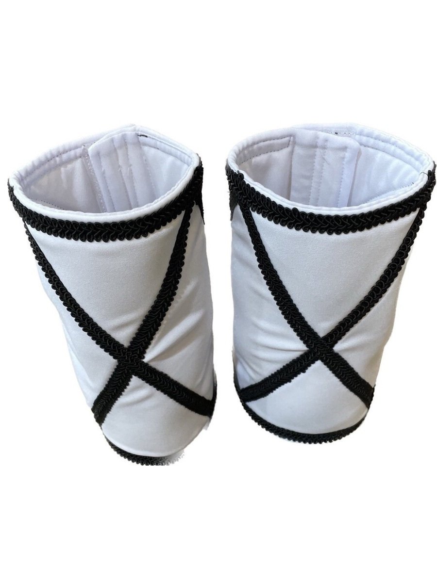 НАВУЩА - с автентични шевици от Магазин за народни носии