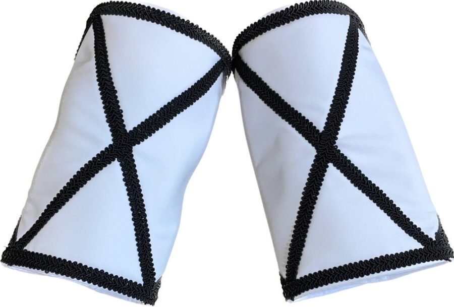 Навуща - с автентични шевици от магазин за народни носии