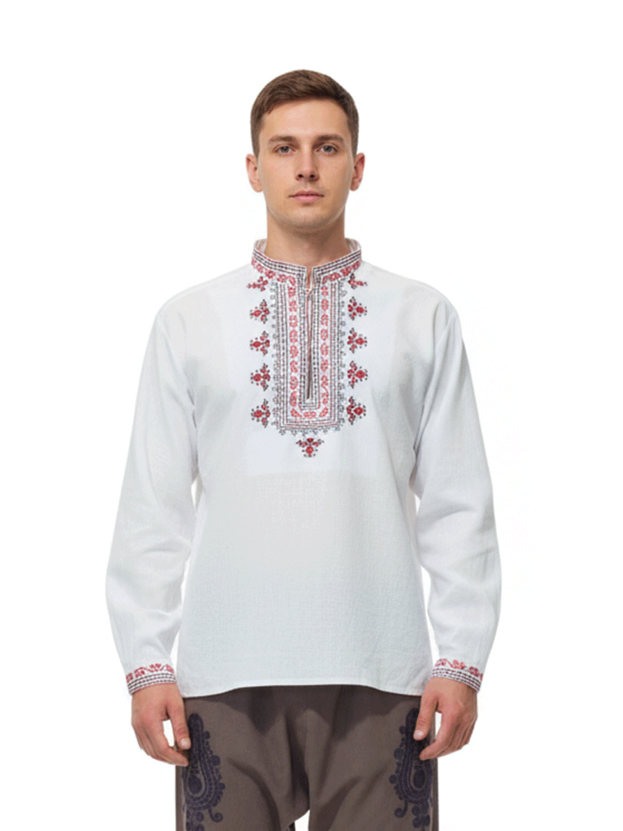 Мъжка риза с бродерия и дълги ръкави.