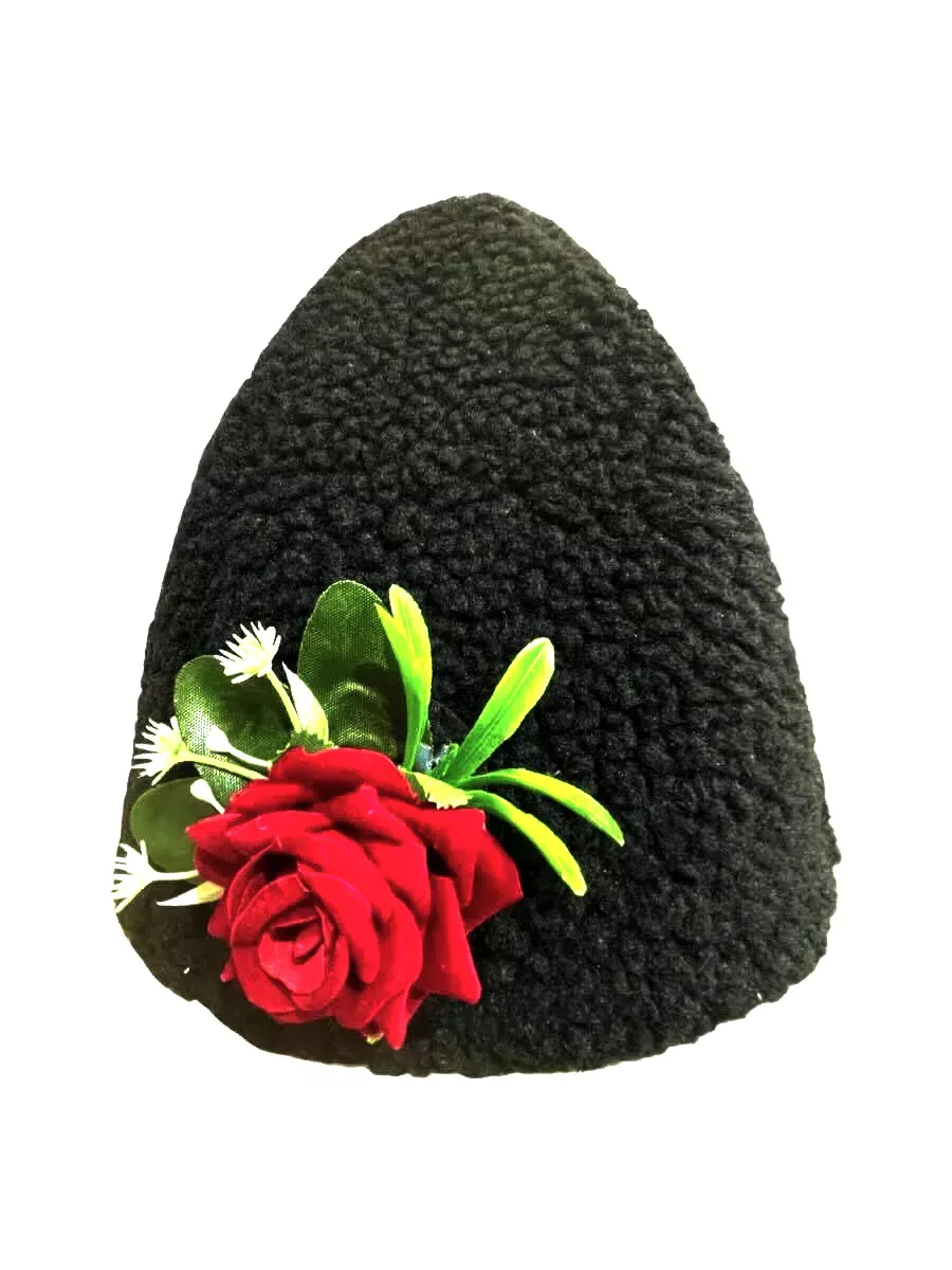 Начало - с автентични шевици от Магазин за народни носии