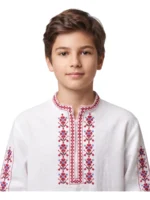 Момче с автентична детска северняшка риза с червени шевици – модел 15